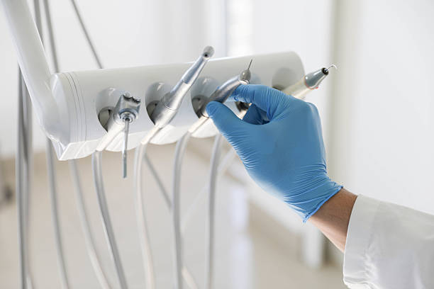 Professional Tooth Extraction technician working in Fairfield County County, OH